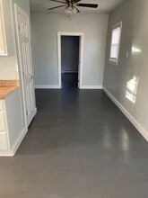14 Hartford Ave W in Uxbridge, MA - Building Photo - Building Photo