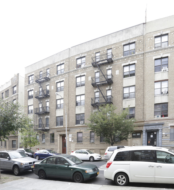 James Alston Houses in Bronx, NY - Foto de edificio