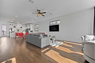 516 Secretariat Dr in Rowlett, TX - Building Photo - Building Photo