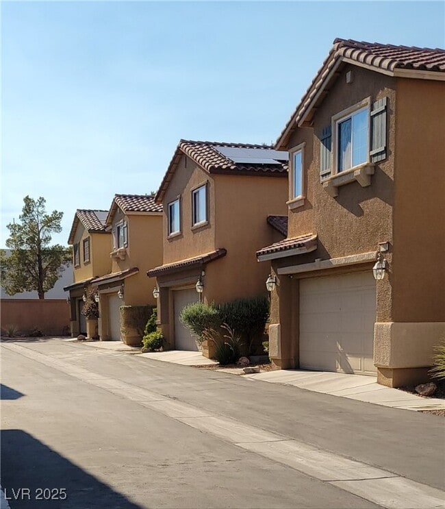 6216 Joaquin Hills Ct in Las Vegas, NV - Building Photo - Building Photo