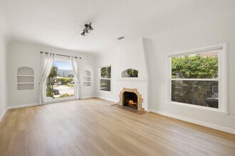 809 Omar St in Glendale, CA - Building Photo - Building Photo