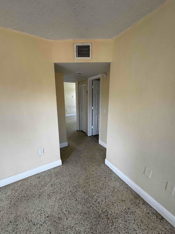 944 NW 6th St in Miami, FL - Building Photo - Building Photo
