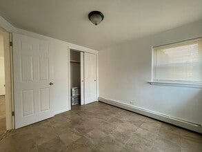 7722 W Belmont Ave in Chicago, IL - Building Photo - Building Photo