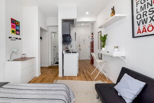 412 E 119th St in New York, NY - Building Photo