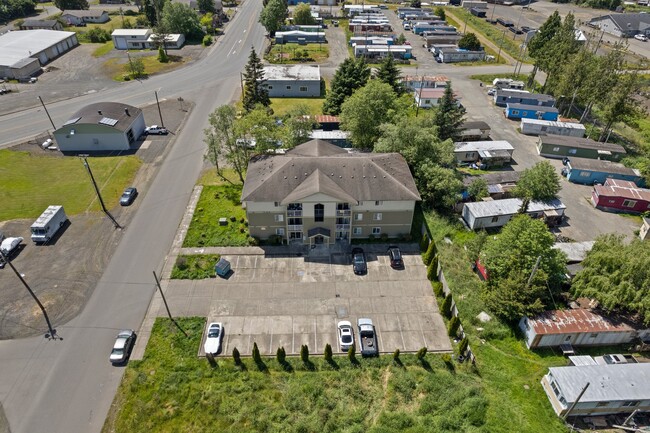 100 W Curtis St in Aberdeen, WA - Building Photo - Building Photo