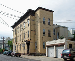 626 11th St Apartments