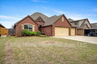 625 NE 23rd St in Moore, OK - Building Photo - Building Photo