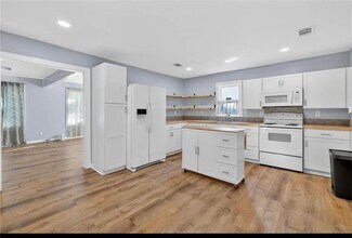 2329 Reynolds St in Brunswick, GA - Building Photo - Building Photo