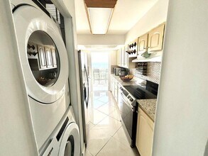 2841 N Ocean Blvd in Lauderdale-by-the-Sea, FL - Building Photo - Building Photo