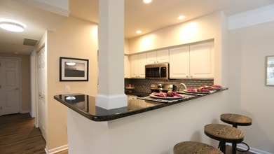 The Quarry Apartments in Columbus, OH - Building Photo - Interior Photo