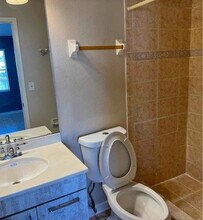 2516 Woodgate Blvd in Orlando, FL - Foto de edificio - Building Photo