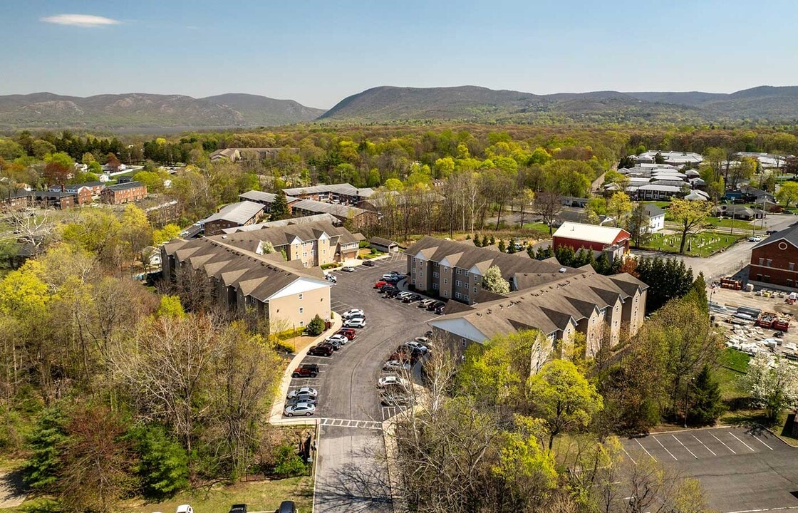 New Windsor Senior Housing in New Windsor, NY - Building Photo