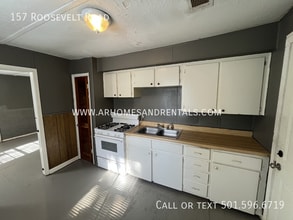 157 Roosevelt Rd in Jacksonville, AR - Building Photo - Building Photo