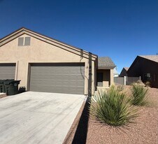 3530 N Irving St in Kingman, AZ - Building Photo