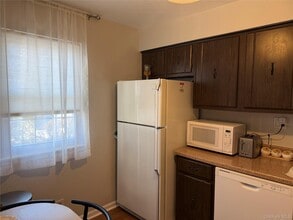 68 Bon Aire Cir in Suffern, NY - Building Photo - Building Photo