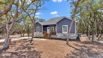 248 Brushy Crk Trl in Bandera, TX - Building Photo