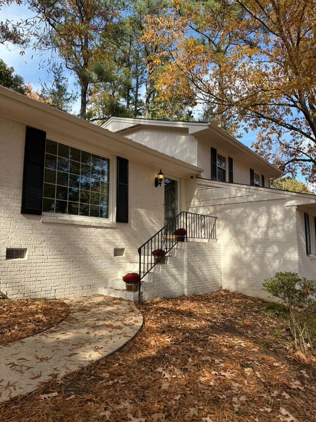 1110 Sturdivant Dr in Cary, NC - Building Photo - Building Photo