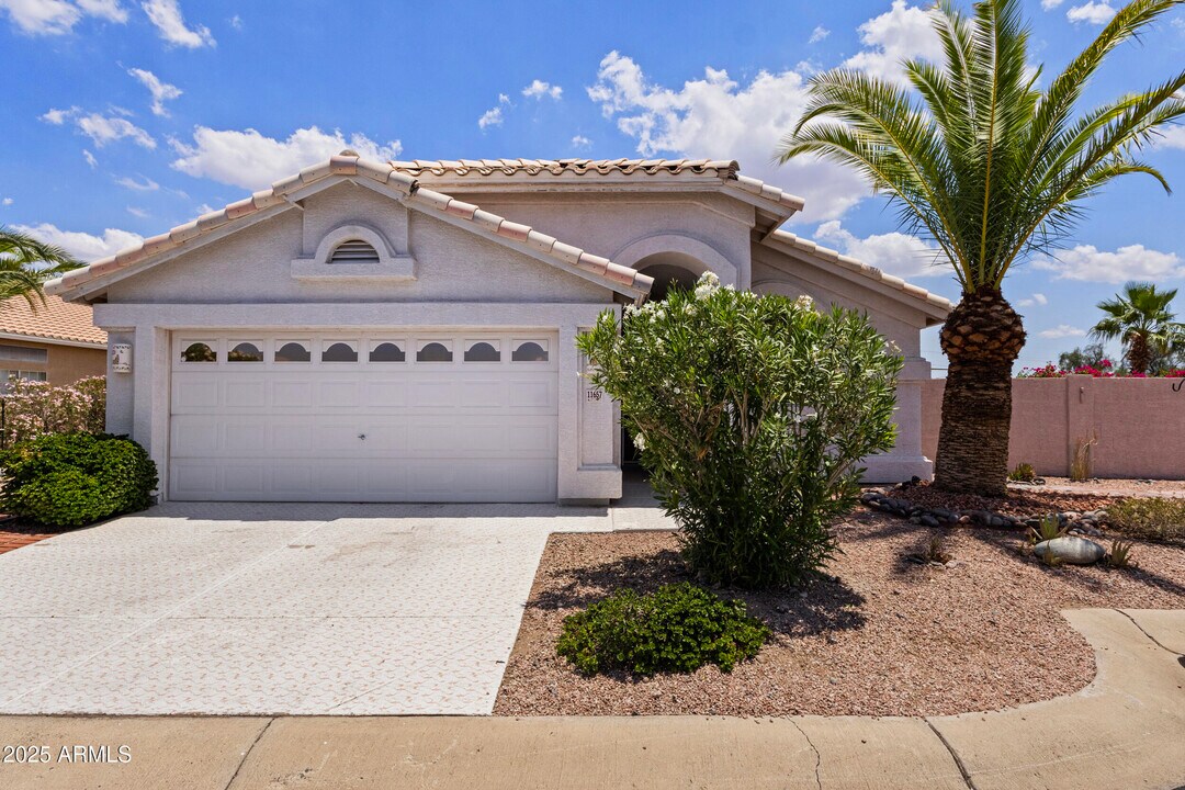 11657 W Pincushion Ct in Surprise, AZ - Building Photo