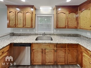 4620 Hickory Grove Rd in Mount Holly, NC - Building Photo - Building Photo