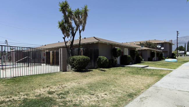 El Dorado Patio Homes in Ontario, CA - Foto de edificio - Building Photo