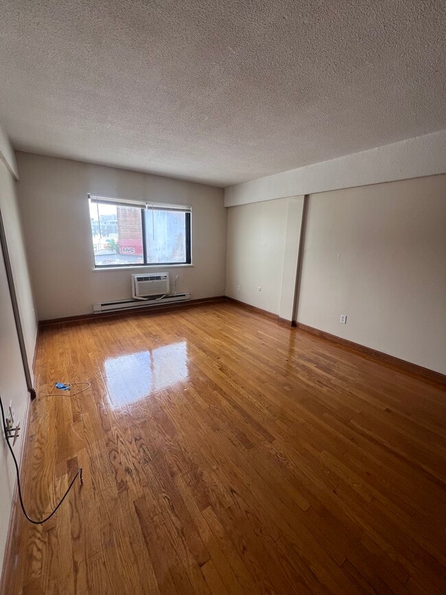 217 Fuller St, Unit 3