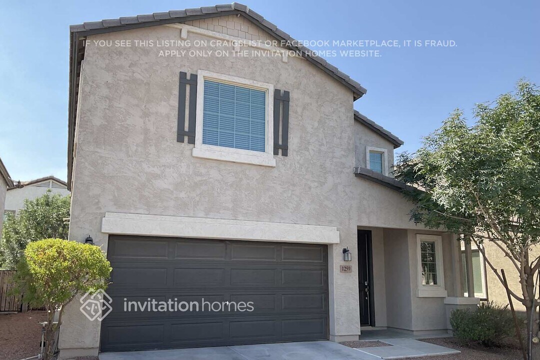 1259 E Taylor Trail in Queen Creek, AZ - Foto de edificio