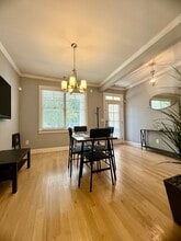 1429 DuPont Commons Cir NW in Atlanta, GA - Foto de edificio - Building Photo