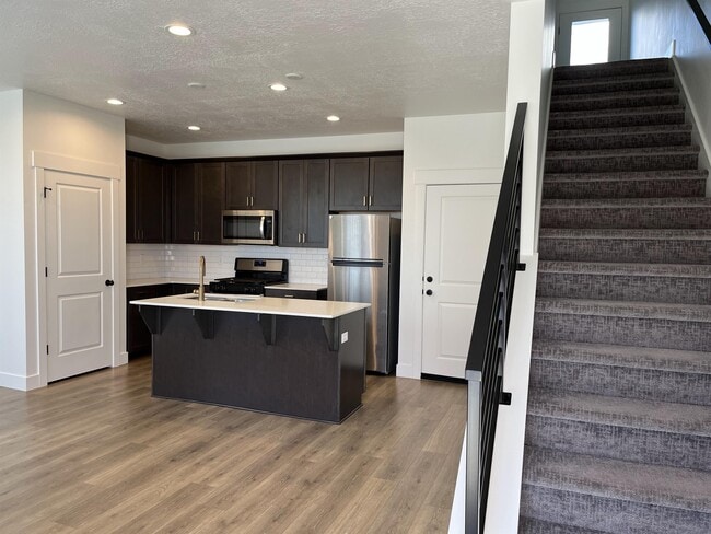 10744 S Porcini Dr in South Jordan, UT - Building Photo - Building Photo