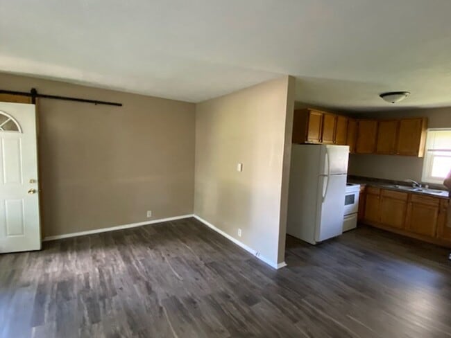 215 Western Ave in Waterloo, IA - Building Photo - Building Photo
