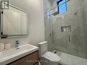 187 Fairholme Ave in Toronto, ON - Building Photo - Building Photo