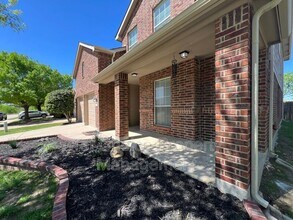 9221 Comanche Ridge Dr in Fort Worth, TX - Building Photo - Building Photo