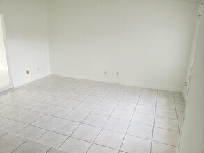 7910 Glen Abbey Cir in Orlando, FL - Building Photo - Building Photo