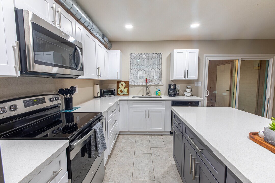 2812 S Mill Ave, Unit 2812 in Tempe, AZ - Building Photo