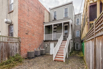 403 P St NW, Unit B in Washington, DC - Foto de edificio - Building Photo