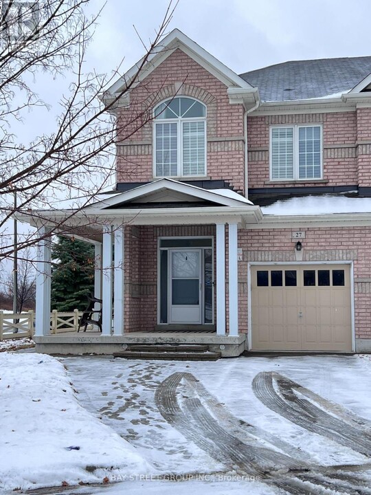 27 Turnhouse Cres in Markham, ON - Building Photo