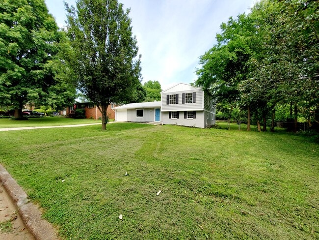 property at 2004 Chambers Dr NE