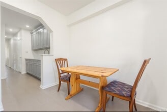 1059 Burke Ave in Bronx, NY - Building Photo - Building Photo