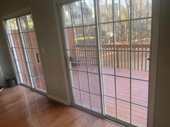 property at 3686 Lantern Walk Ln