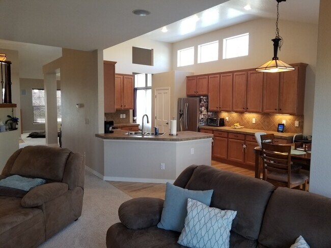 7214 S Kellerman Way in Aurora, CO - Building Photo - Building Photo