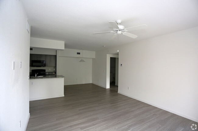 Palm Springs Apartments in Palm Springs, FL - Building Photo - Building Photo