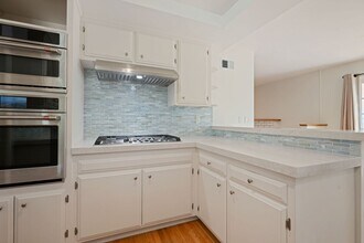 7681 Dartmoor Ave in Goleta, CA - Building Photo - Building Photo