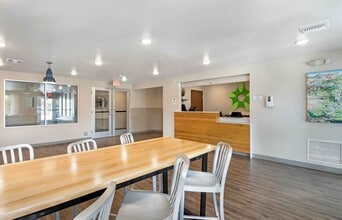 Furnished Studio-Orlando - Kissimmee in Kissimmee, FL - Foto de edificio - Building Photo