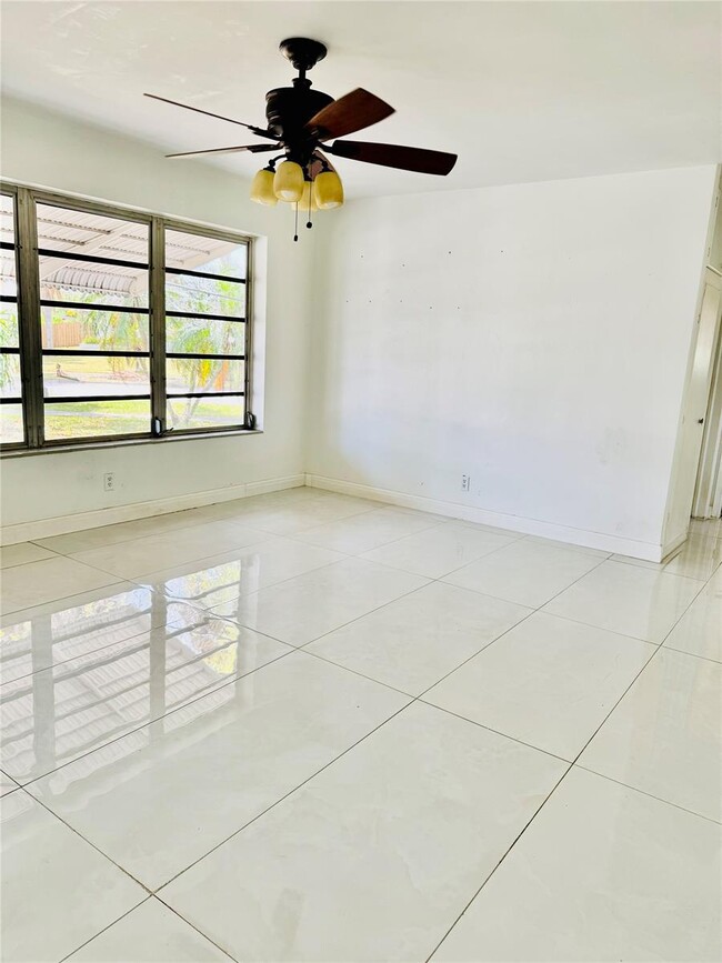 1521 NW 62nd Terrace in Margate, FL - Building Photo - Building Photo