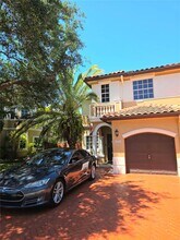 12763 SW 49th Ct in Miramar, FL - Foto de edificio - Building Photo