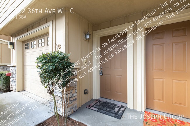 18512 36th Ave W in Lynnwood, WA - Building Photo - Building Photo