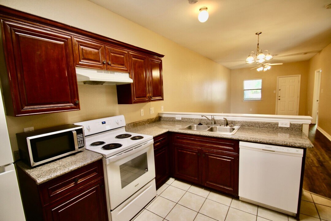 3116-3118 S Cherry Ln in Fort Worth, TX - Building Photo