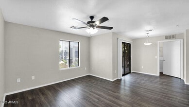 5611 S 32nd St in Phoenix, AZ - Building Photo - Building Photo