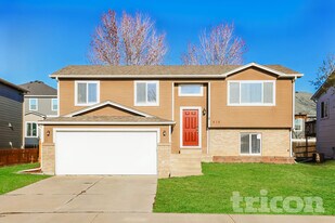 414 Hawthorn St in Frederick, CO - Building Photo