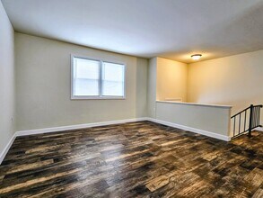 4 Skyview Ln in Lititz, PA - Foto de edificio - Building Photo