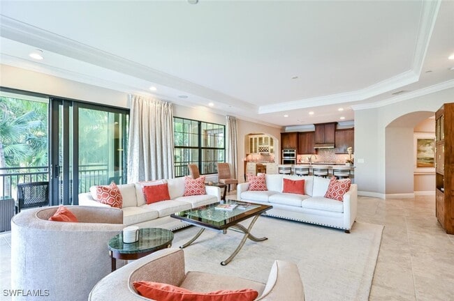 property at 2764 Tiburon Blvd E